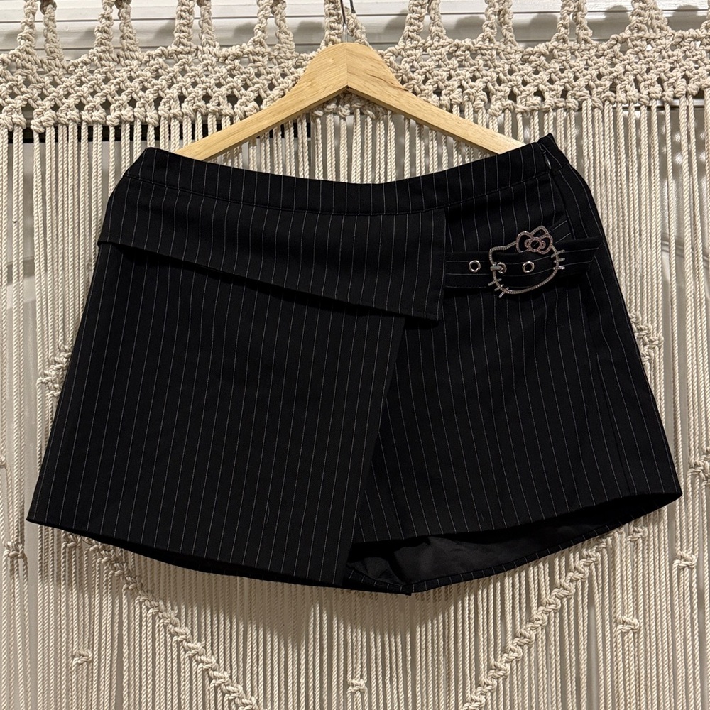 Forever 21 Hello Kitty Black Pinstripe Skort with Belt Accent